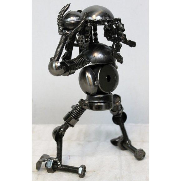 Metal Scrap Art Alien Robot Sculpture Nuts Bolts Chain Bearing Polished Black - Picture 5 of 12